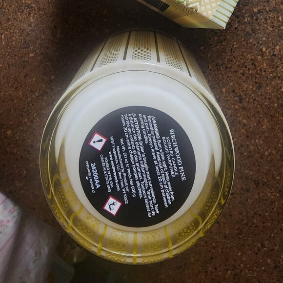 Birchwood Pine Luxury Candle NEST New York - Picture 3 of 5